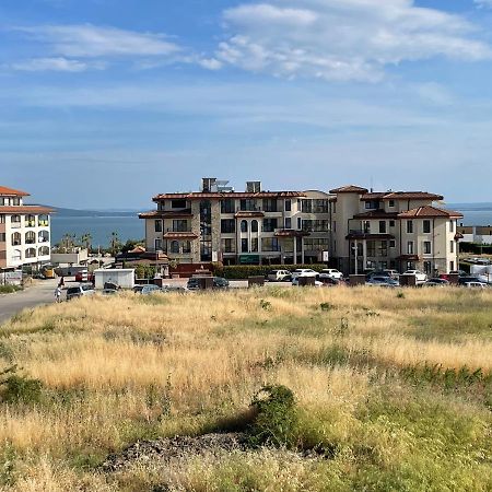 Апартамент В Сарафово Apartment Burgas Exterior photo