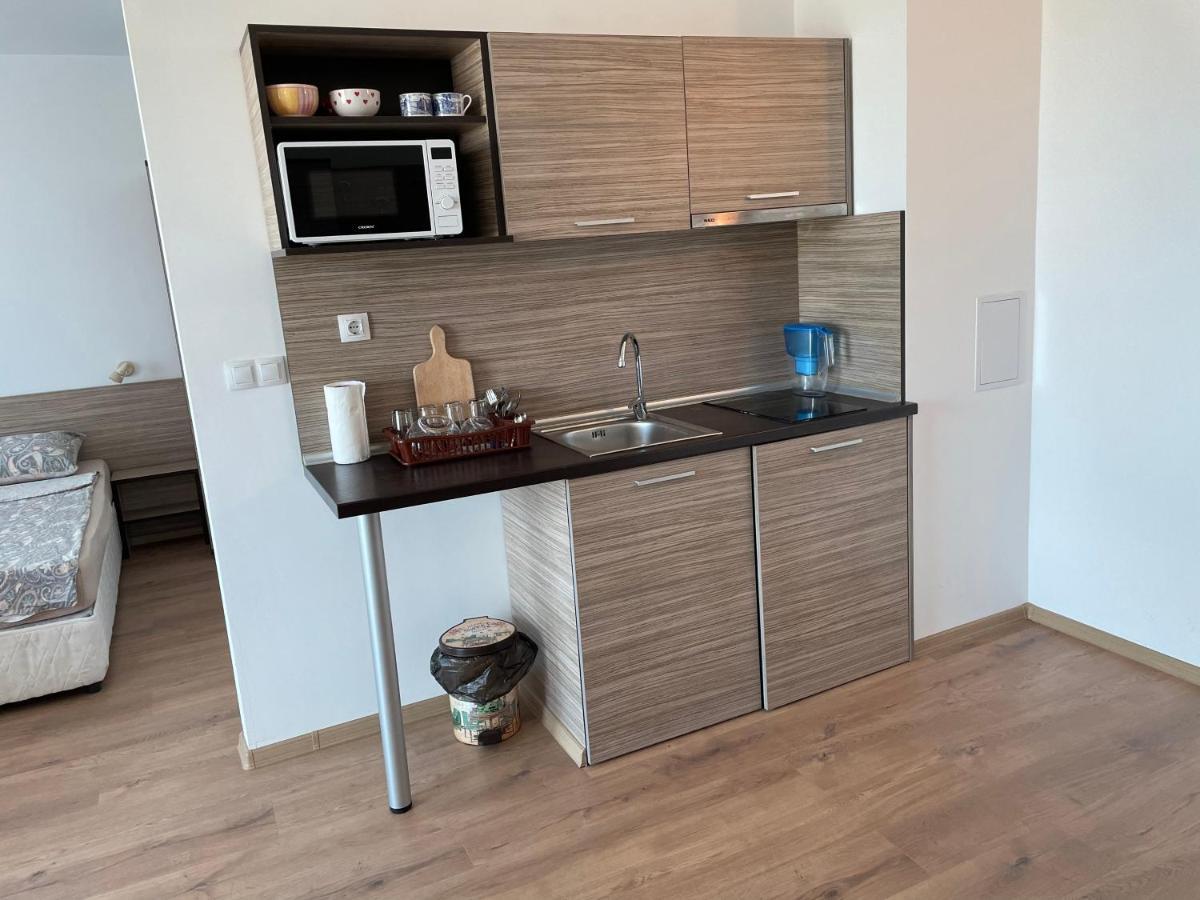 Апартамент В Сарафово Apartment Burgas Exterior photo
