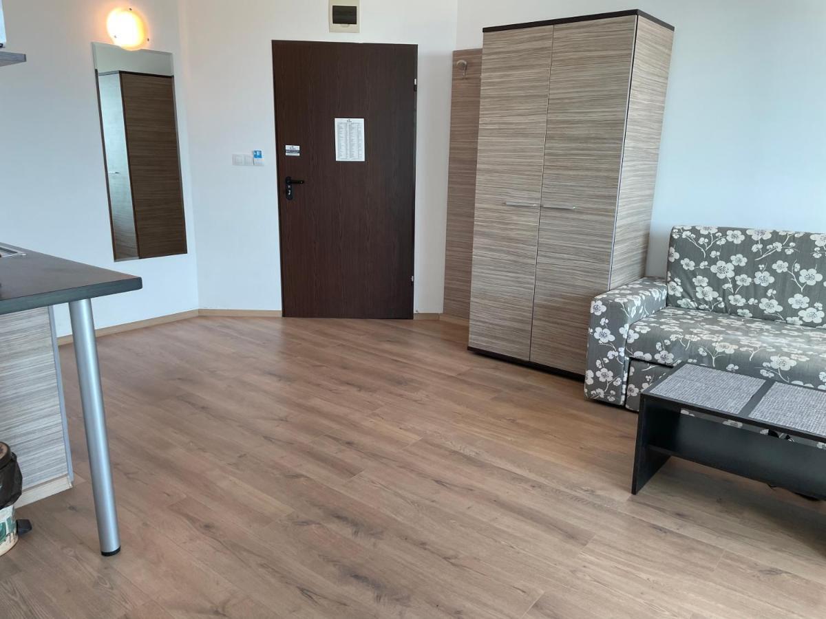 Апартамент В Сарафово Apartment Burgas Exterior photo